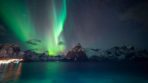 Lofoten: Aurora Jæger – Caccia all'aurora boreale con la guida locale