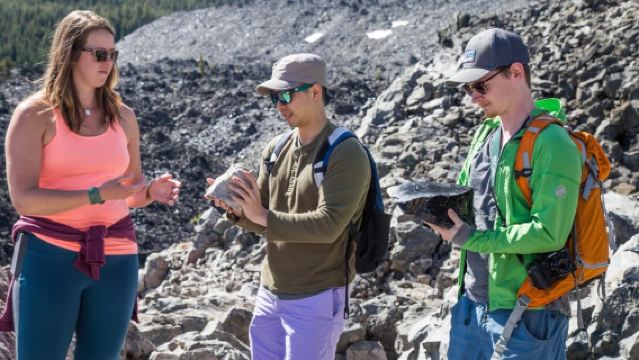 本德：半日火山之旅