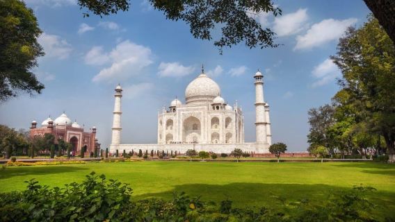 จากเดลี: ทัวร์ชมพระอาทิตย์ขึ้นทัชมาฮาลและป้อมอักราโดยรถยนต์