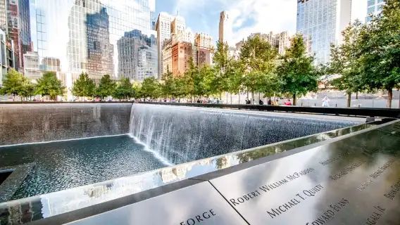 Ground Zero 9/11 Memorial Tour & Optional 9/11 Museum Ticket