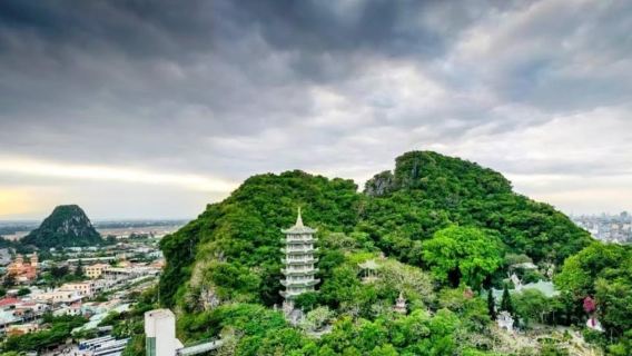 Hoi An : visite de la montagne de marbre et de la montagne des singes en après-midi