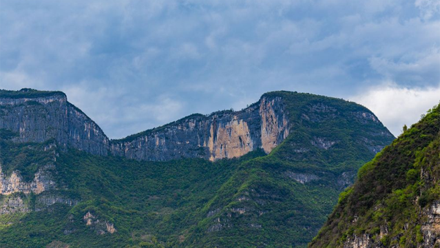 『8人/12人/獨立團』梭布埡石林+蝴蝶崖一日遊純玩市區接駁