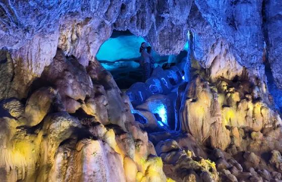 浙江金華雙龍洞+冰壺洞+古子城包車一日遊 可中英文服務
