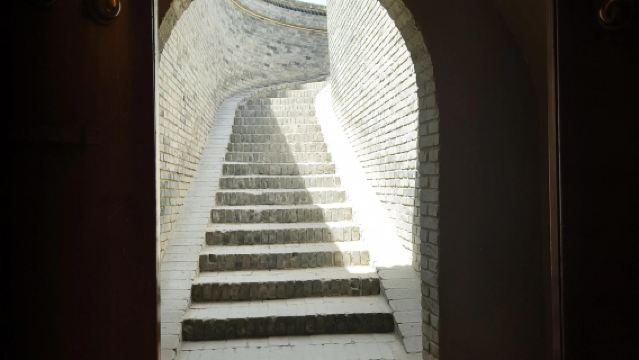 Perjalanan satu hari ke Museum Sanmenxia, Gerbang Hangu, dan Rumah Bawah Tanah Shanzhou di Henan dengan layanan bahasa Inggris dan Tionghoa