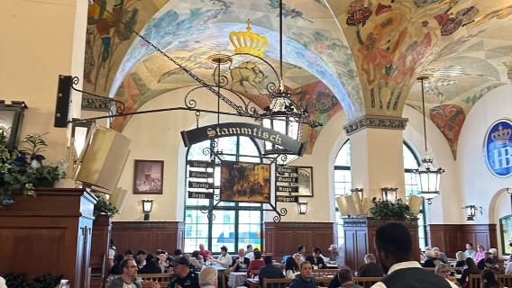 慕尼黑啤酒博物館+安聯球場+寶馬博物館包車遊