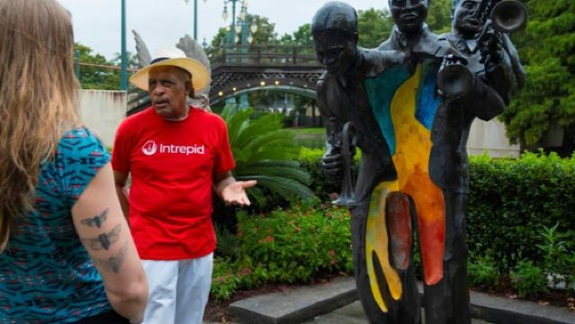 New Orleans: Guided Jazz Tour + Live Music + Drink