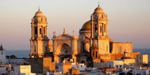 西班牙加的斯+赫雷斯一日遊|含傳統葡萄酒莊參觀品酒