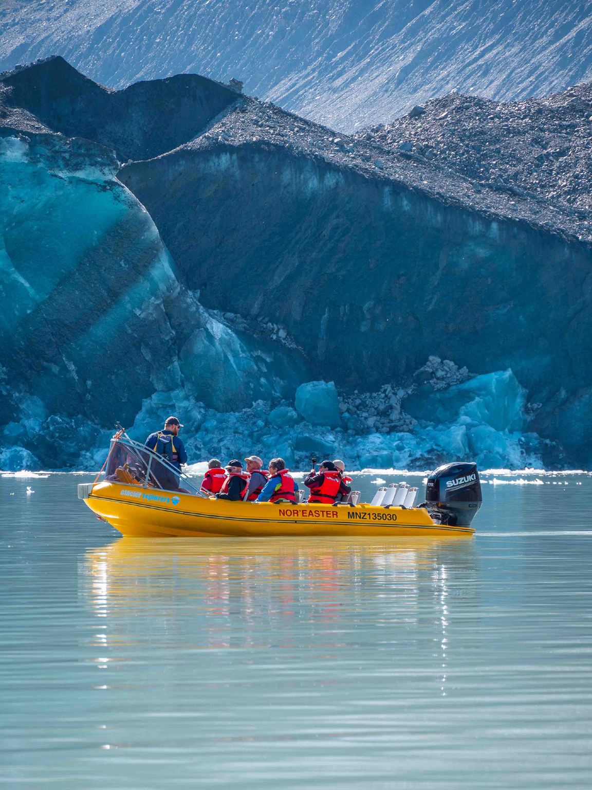 Queenstown to Mount Cook round-trip scenic tour with optional helicopter sightseeing and glacier explorer boat