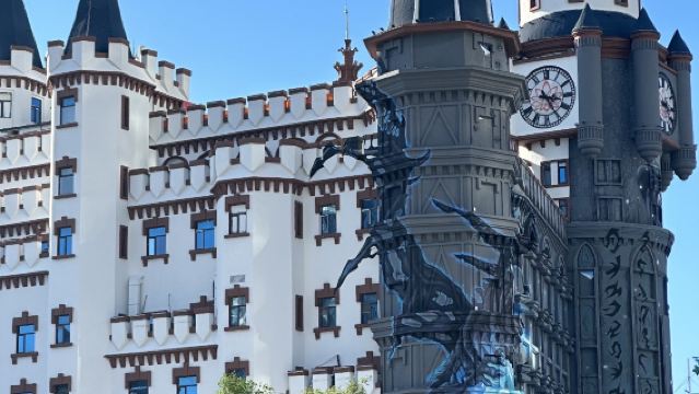 哈爾濱冰雪大世界+太陽島+松花江大橋+哈爾濱熱雪奇跡 包車一日遊