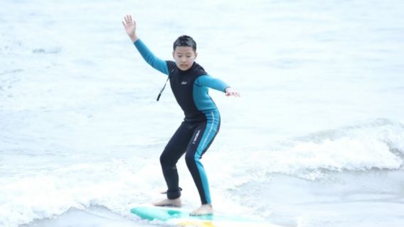 萬寧日月灣衝浪俱樂部 持證教練 全套設備 0基礎可玩 一對一