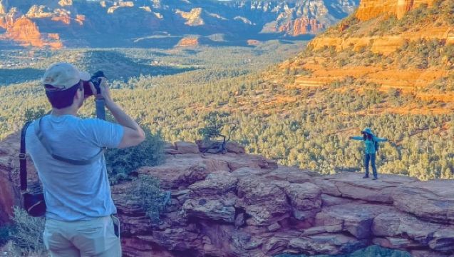 美國鳳凰城-塞多納-大教堂岩-貝爾岩-紅岩州立公園-包車精選