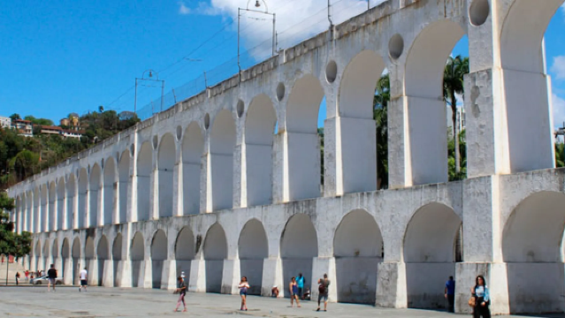 1-day tour to Arcos da Lapa, Parque das Ruínas, Escadaria Selarón, and Santa Teresa