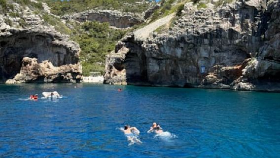 Hvar: Blue Cave, Stiniva Bay, & Pakleni Islands Boat Tour