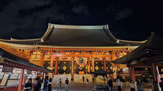 Passeio noturno por Asakusa em Tóquio: Caminhe pelas ruas antigas e pelo Templo Sensoji quando as luzes se acendem | Visita guiada de 2 horas