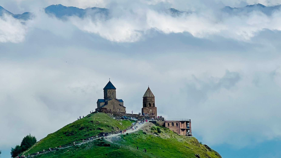 Georgia Kazbegi Kubu Ananuri sewaan peribadi lawatan (tidak termasuk tiket masuk)