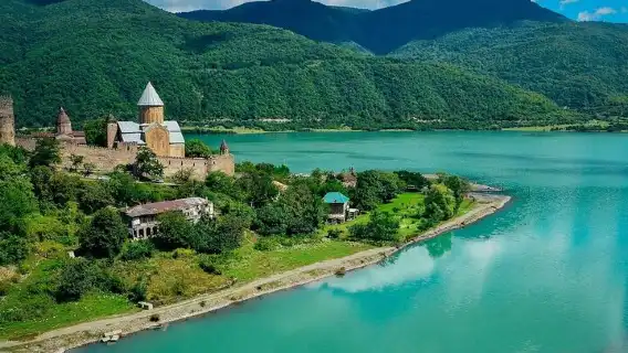 From Tbilisi: Explore the Caucasus Mountains Kazbegi tour
