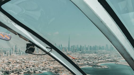 Dubai Attraction: Falcon Helicopter Dubai 12 mins Shared Tour