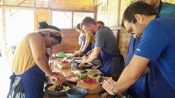 Balinese Organic Cooking Class on Farm & Market Visit in Ubud