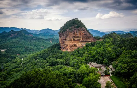 【小白龍甄品*含|車|導|門票】麥積山+仙人崖+淨土寺一日遊