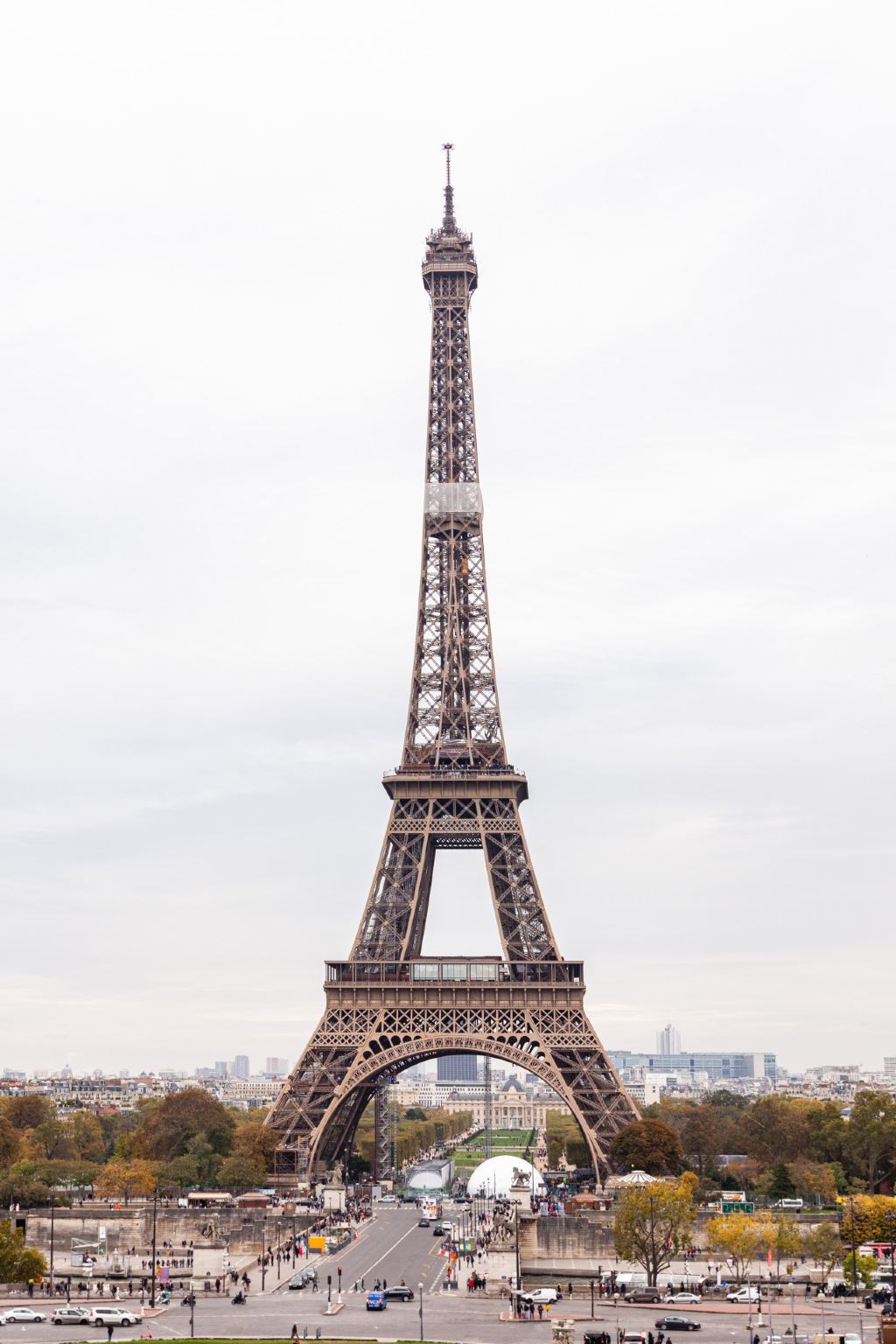 Tour in bus turistico di Parigi + visita alla Torre Eiffel