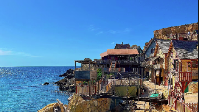 馬耳他一日遊:探秘藍洞奇幻光影漫遊瓦萊老城邂逅上巴拉卡花園