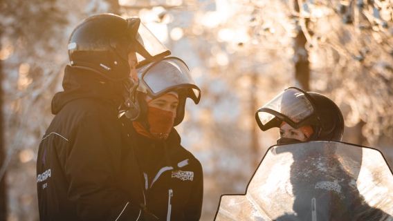 Rovaniemi: safari in motoslitta elettrica nella natura selvaggia dell'Artico