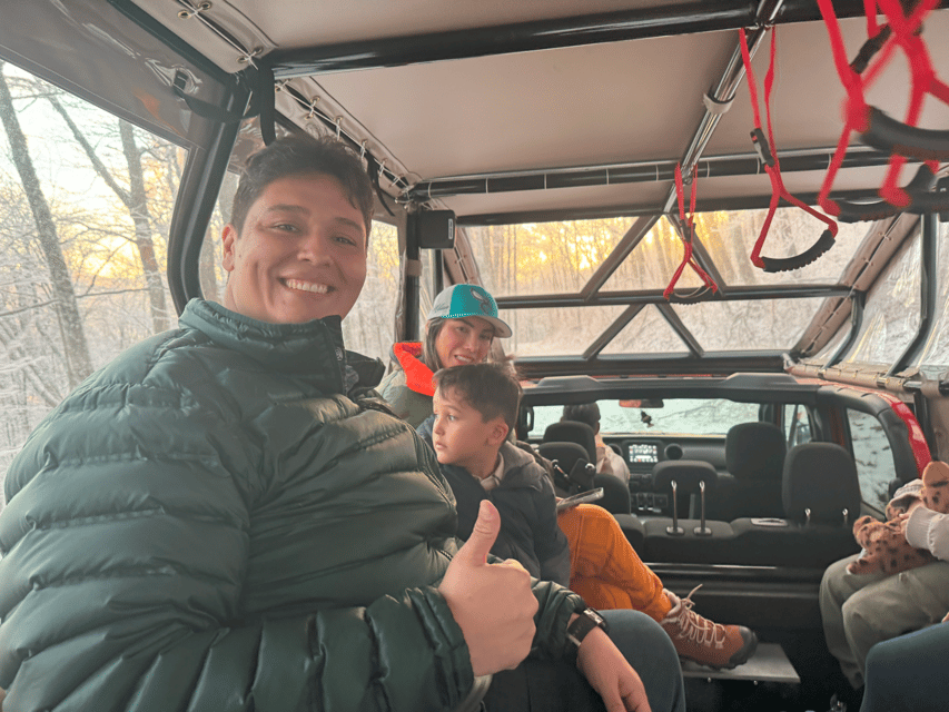 การผจญภัยซาฟารีแบบมีไกด์นำทาง 2.5-3 ชั่วโมงบนรถจี๊ป Mile-High Adventure