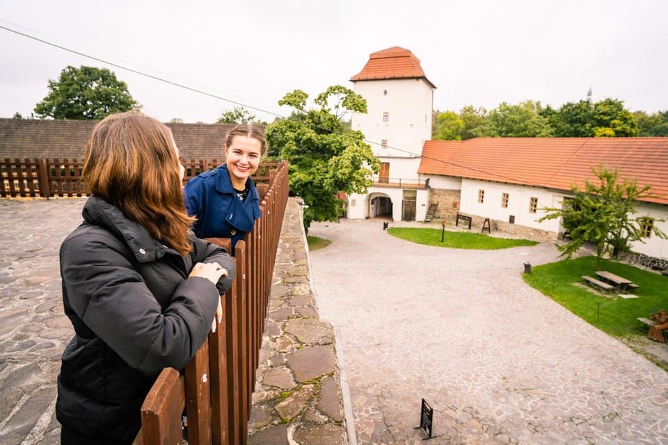 Ostrava: toegang tot het Silezische Ostrava-kasteel