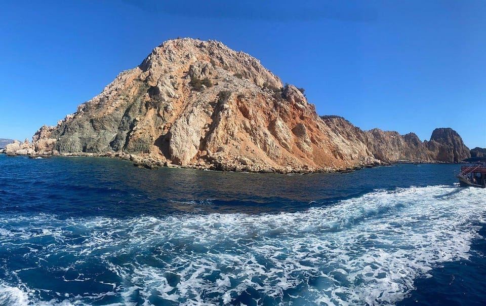 Da Antalya/Kemer: gita in barca a Suluada con pranzo e snorkeling