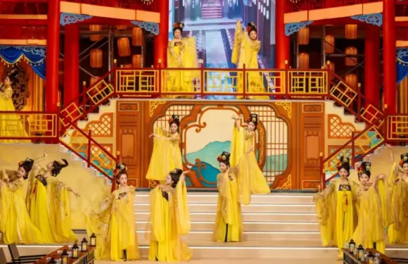 河南開封： 異朝遊 ● 宋宴|國風御宴-沉浸式體驗千年宋文化盛宴【古風韻味+宋風宴飲+古典樂舞演繹】#