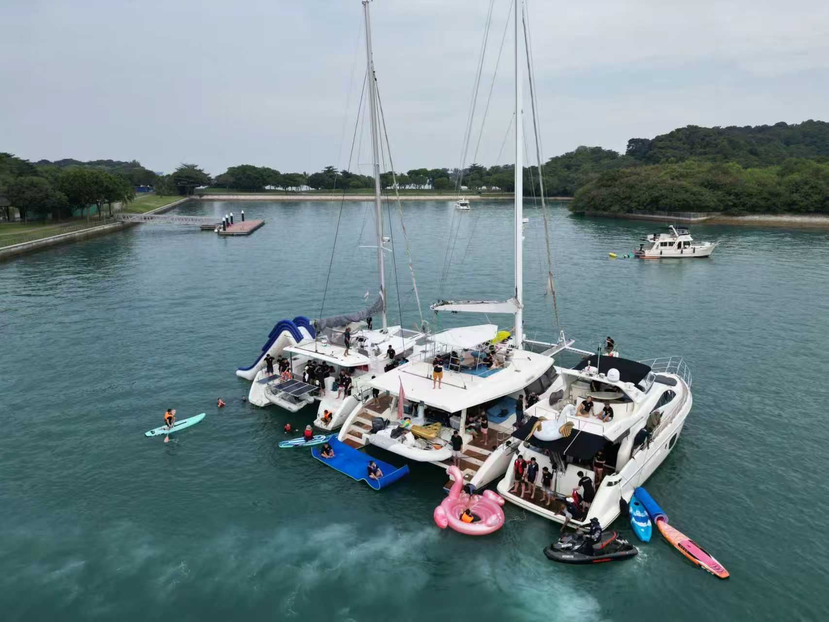 Singapore Private Yacht Charters