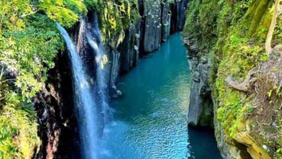 日本熊本+阿蘇山+草千里+熊神社+高千穗峽-經典火山行程