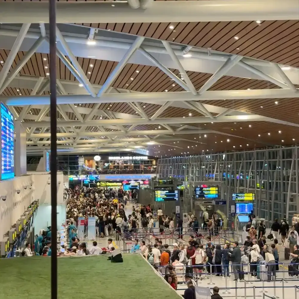Ho Chi Minh Airport VIP Q, VIP IMMIGRATION | Trip.com