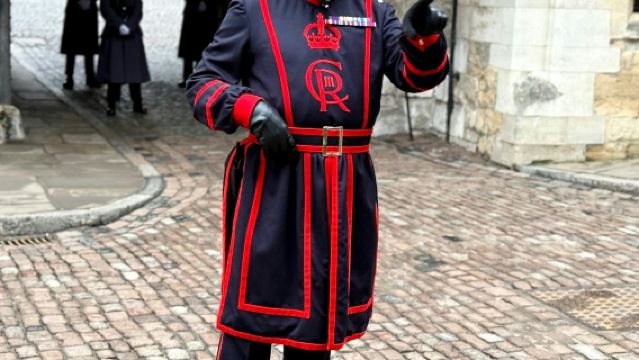 หอคอยแห่งลอนดอน: เข้าชมก่อนใคร + พิธีเปิด + ล่องเรือ + ทัวร์ชมเวสต์มินสเตอร์