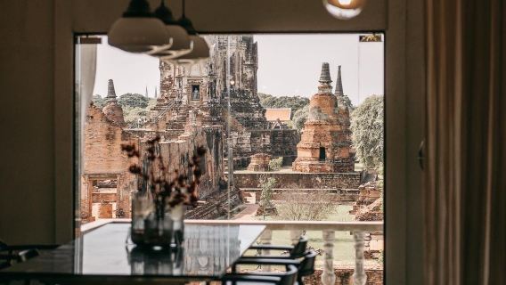 Dubua Café x Tour Privato di Ayutthaya