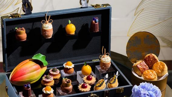 ประสบการณ์น้ำชายามบ่ายแบบทรอปิคอลที่ริทซ์ ลounge (สำหรับ 2 ท่าน)|บริการน้ำชายามบ่ายที่โรงแรม ริทซ์ คาร์ลตัน มาเก๊า|อาหารว่างยามบ่ายพร้อมวิวจากที่สูง