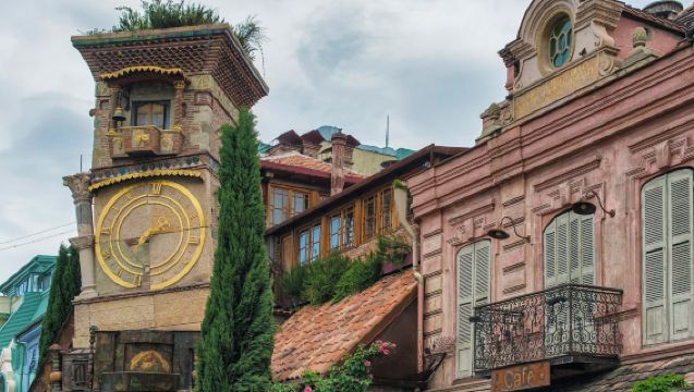 Lawatan Sewaan Peribadi Sehari ke Jambatan Keamanan Georgia + Patung Ibu Georgia + Kubu Ibu + Menara Jam