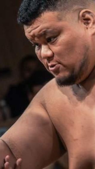 Tokyo: Shinjuku exciting sumo live performance (includes photo opportunity)