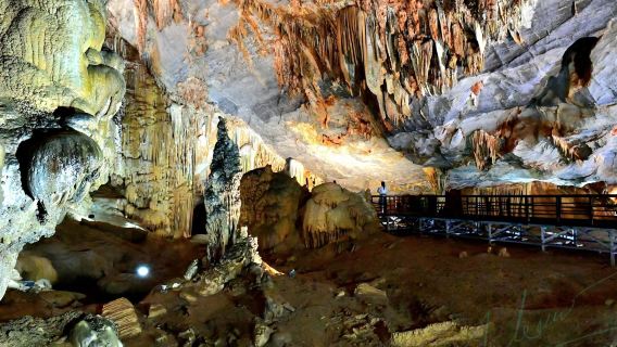 Paradise Cave & Phong Nha Cave – Full-Day Tour from Dong Hoi / Phong Nha