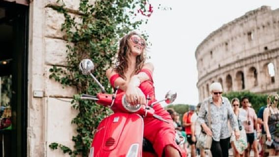 Rome: Vespa Tour with Gelato