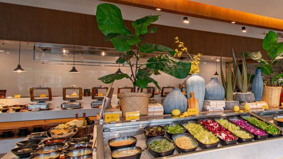 Ristorante sul fiume presso Golden Tulip Aparthotel Danshui - Buono pranzo o cena (+150 NT$ nei giorni festivi)