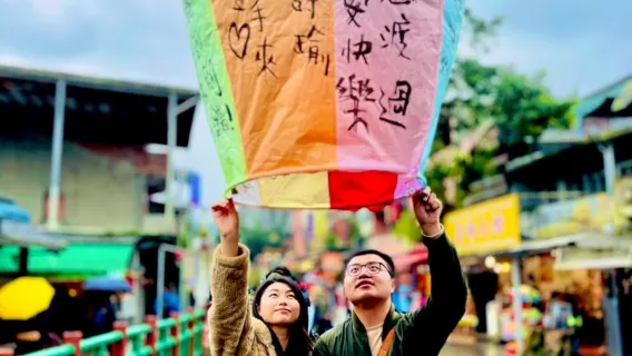 Tân Bắc | Trải Nghiệm Thả Đèn Trời Cầu Phúc tại Phố Cổ Thập Phần Bình Khê | Đèn Trời Cát Tường