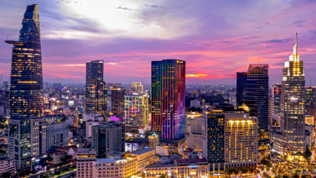 Ho-Chi-Minh-Stadt: Lebendiges Saigon-Nachtleben mit geführter Sightseeing-Tour im Doppeldeckerbus