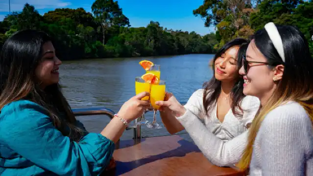 Melbourne: Afternoon Cruise + Bottomless Brunch