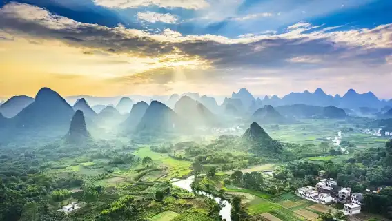 廣西桂林山水甲天下|漓江設施+象鼻山設施+日月雙塔