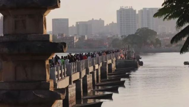 崇武古城+惠女風情園+洛陽橋+風車島一日遊