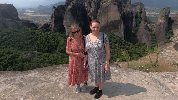 Dari tur matahari terbenam Ioannina ke bebatuan Meteora & Biara