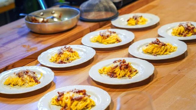 羅馬：意大利廚師主理新鮮意粉製作班連葡萄酒