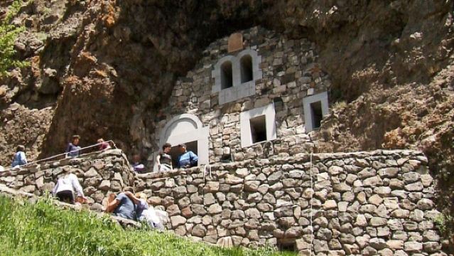 Yerevan: tour privato del monastero di Tsaghkevank e della chiesa di Mughni