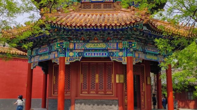 北京雍和宮半日遊【祈福專線&探秘皇家龍潛福地】
